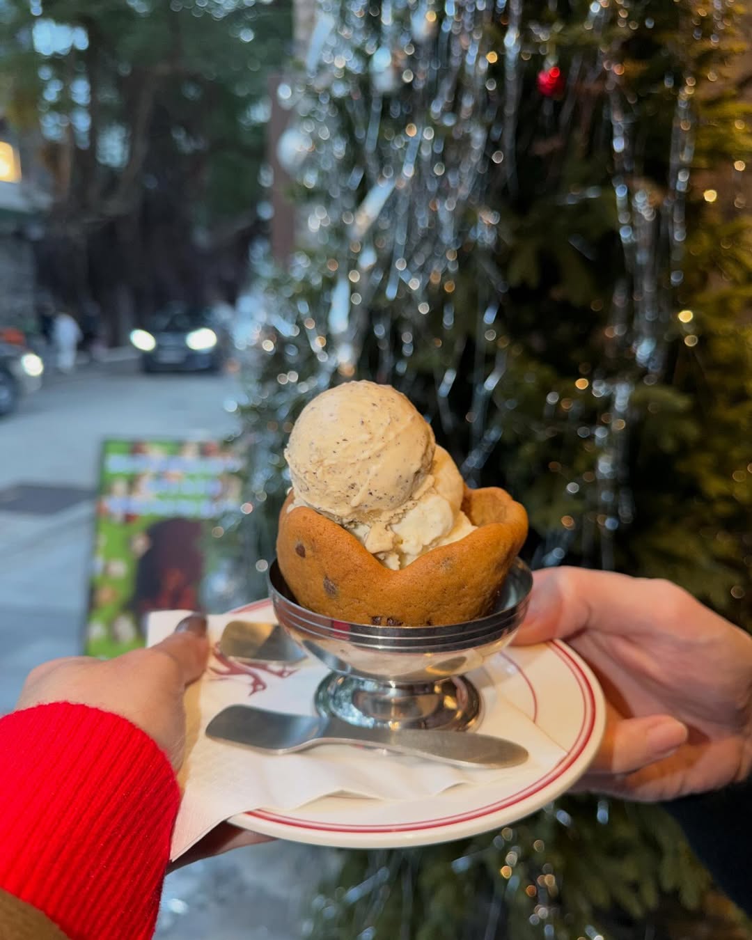 แพรวา - ณิชาภัทร ฉัตรชัยพลรัตน์