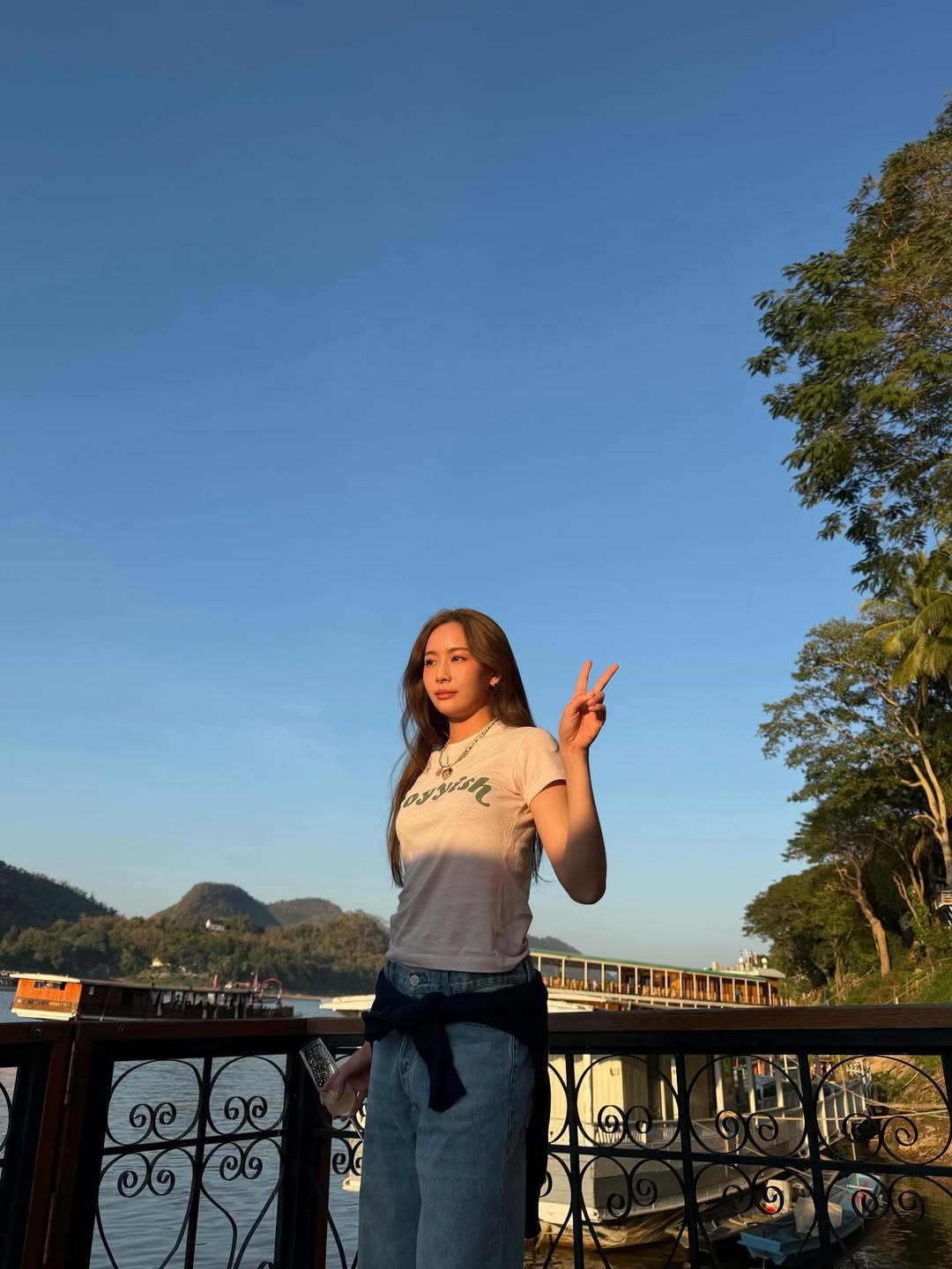 แพรวา - ณิชาภัทร ฉัตรชัยพลรัตน์