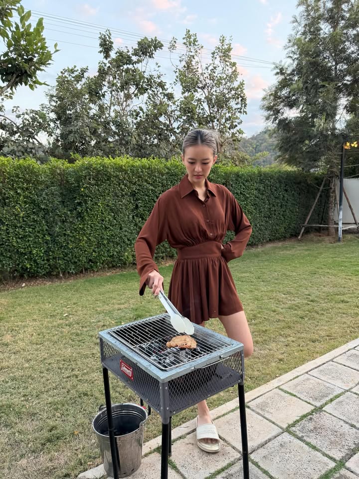 แพรวา - ณิชาภัทร ฉัตรชัยพลรัตน์