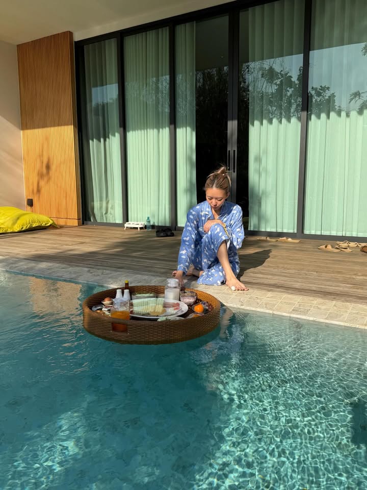 แพรวา - ณิชาภัทร ฉัตรชัยพลรัตน์