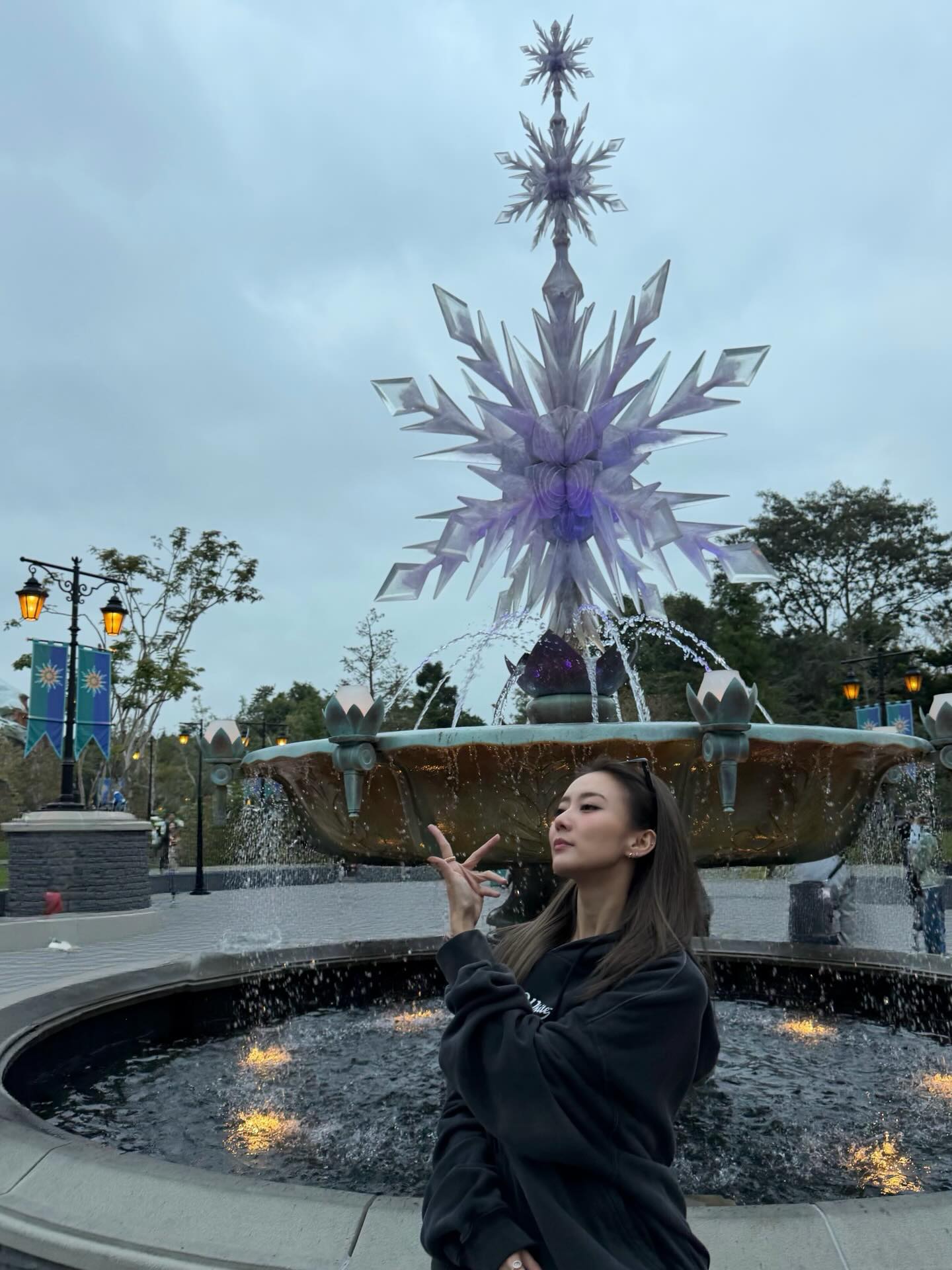 แพรวา - ณิชาภัทร ฉัตรชัยพลรัตน์