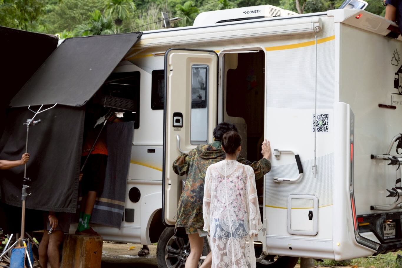 แพรวา - ณิชาภัทร ฉัตรชัยพลรัตน์