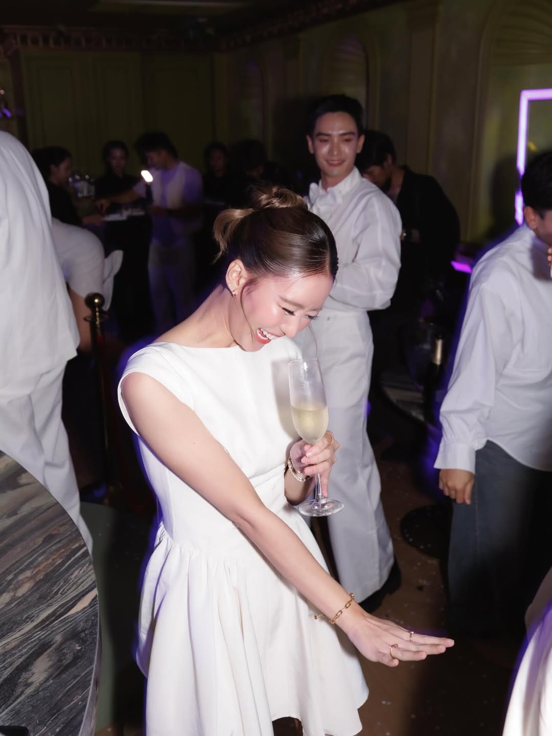 แพรวา - ณิชาภัทร ฉัตรชัยพลรัตน์