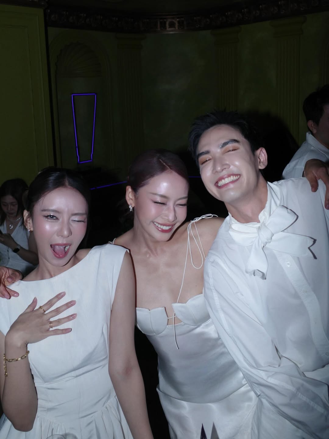 แพรวา - ณิชาภัทร ฉัตรชัยพลรัตน์