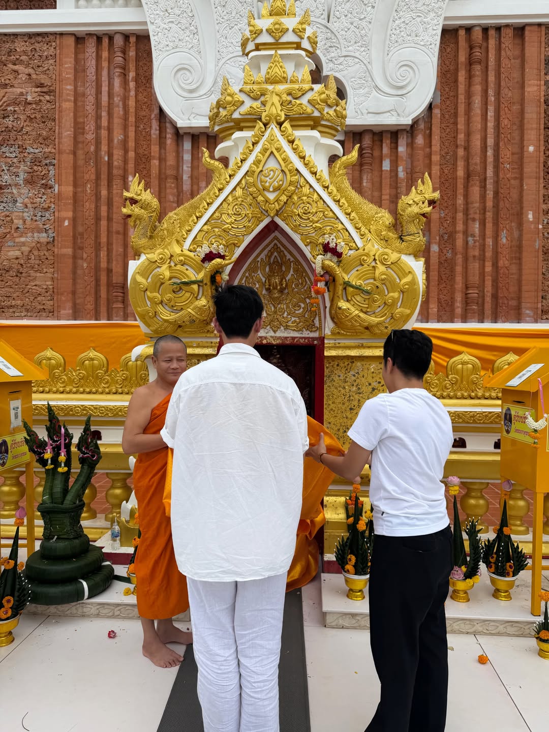 แพรวา - ณิชาภัทร ฉัตรชัยพลรัตน์
