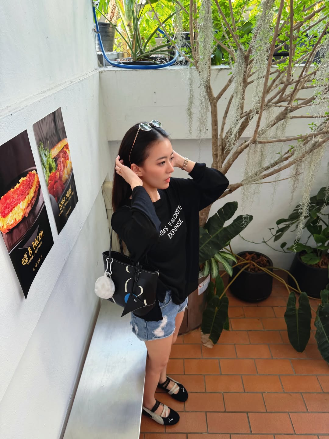 แพรวา - ณิชาภัทร ฉัตรชัยพลรัตน์