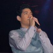 พบกับคอนเสิร์ตของ นภ พรชำนิ ตามผับทั่วกรุงเทพฯ