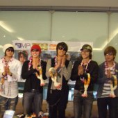 พูดคุยทักทายสั้นๆ กับ 5 หนุ่มหล่อจากแดนโสม SS501