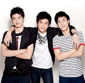 ป๊อป สานฝันเป็นศิลปินกับ อาร์ม และ เอี๊ยง ในนาม รูกกี้ บีบี