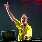 ระเบิดความมันเต้นไม่มียั้งใน Fatboy Slim Live in Bangkok