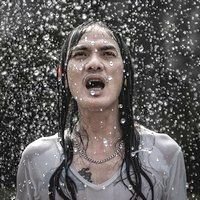 กรีซซี่ คาเฟ่ ส่งเพลง เงาของฝน เผชิญหน้าความเป็นจริง