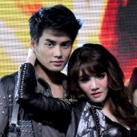 ฮั่น-แกรนด์ ประชันเท้าไฟ ลงอัลบั้มพิเศษ Live 2 Dance