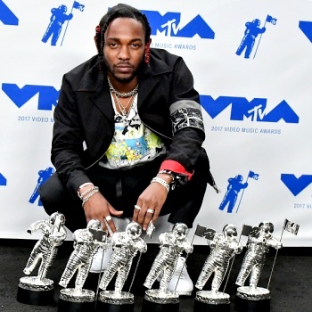 รายชื่อผู้ได้รับรางวัล MTV Video Music Awards 2017