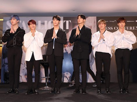 6 หนุ่ม อาสโทร เยือนไทยพร้อมทักทายแฟนๆ ก็มาดิครับ